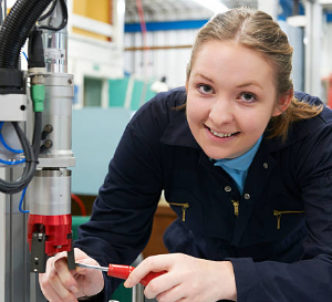 Queensland Government to Announce $32 Million Incentive Program for Young Apprentices